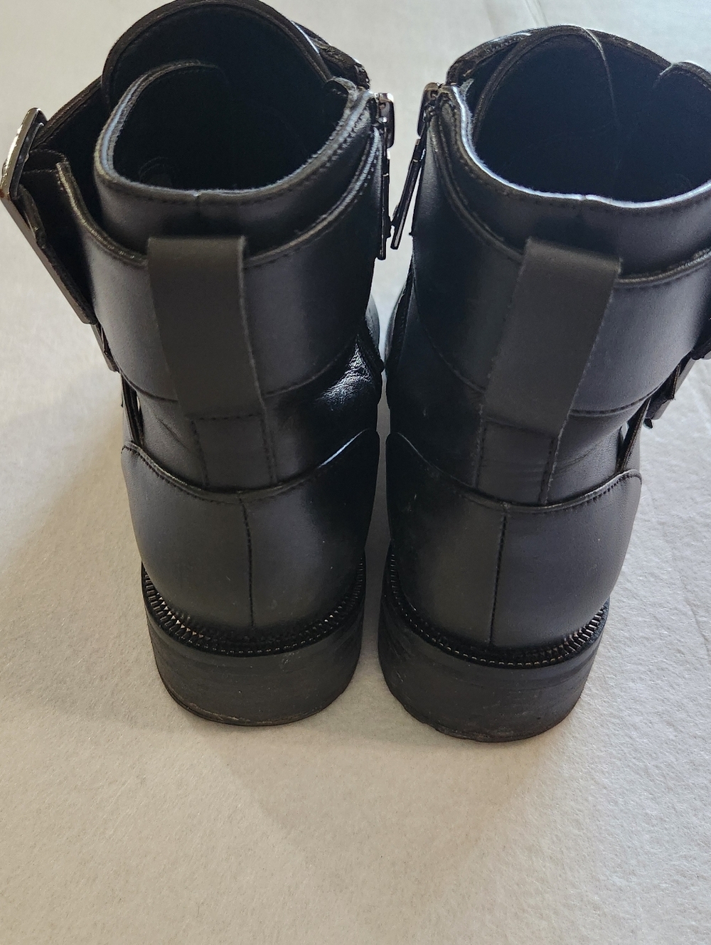 Blondo Leather Waterproof Black Buckle Strap Ankle Boots Women Size 7 - Picture 5 of 9